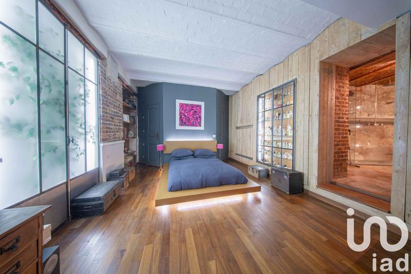 Loft - 245 m² - 5 pièces