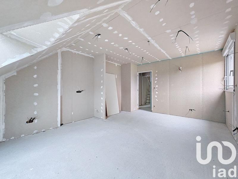 Maison - 237 m² - 7 pièces