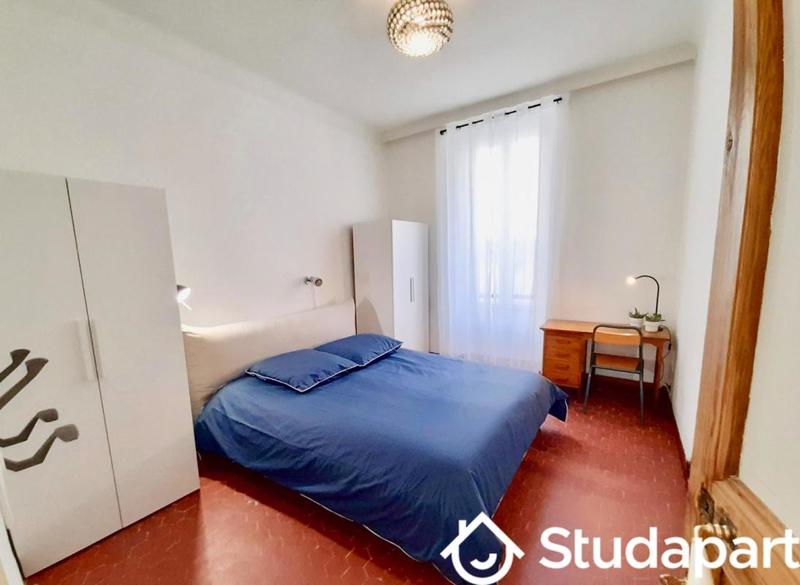 Chambre - 12 m² - 1 pièce