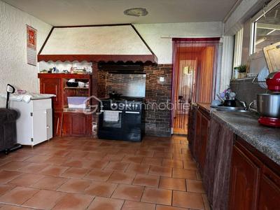 Immeuble - 237 m² - 11 pièces