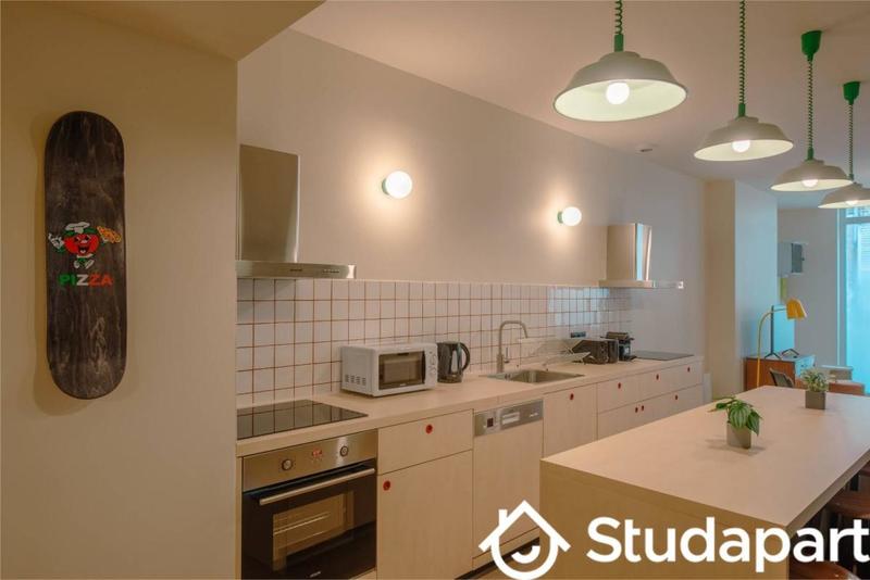 Chambre - 10 m² - 1 pièce