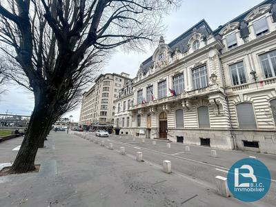 Bureau - 45 m² - 3 pièces