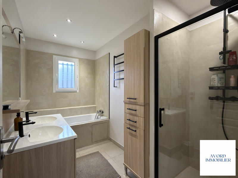 Maison - 133 m² - 6 pièces