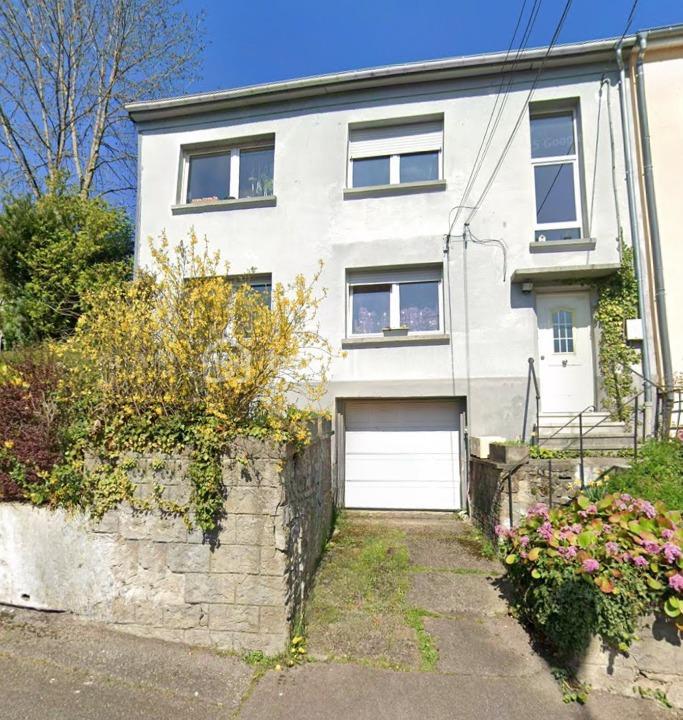 Immeuble - 160 m² - 8 pièces