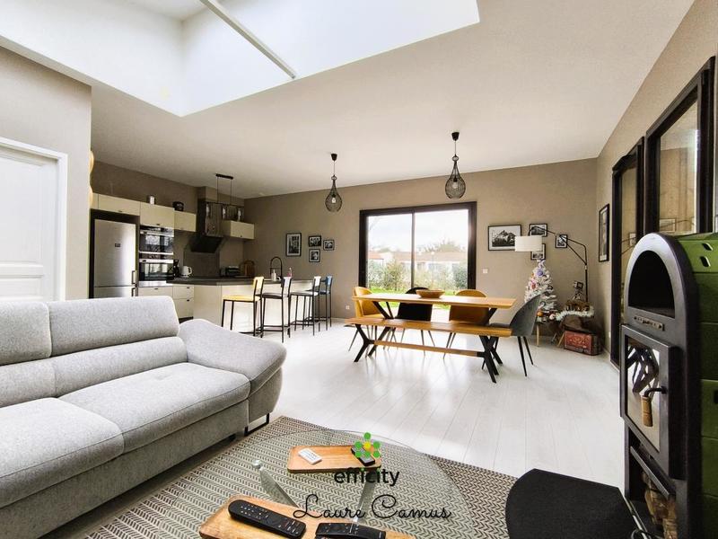 Maison - 135 m² - 6 pièces