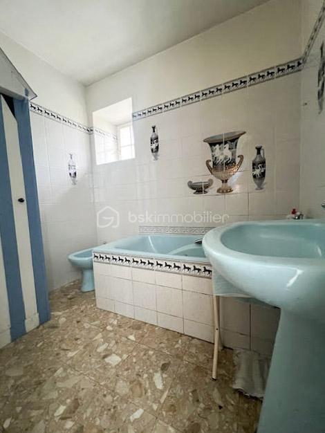 Maison en pierre - 150 m² - 7 pièces