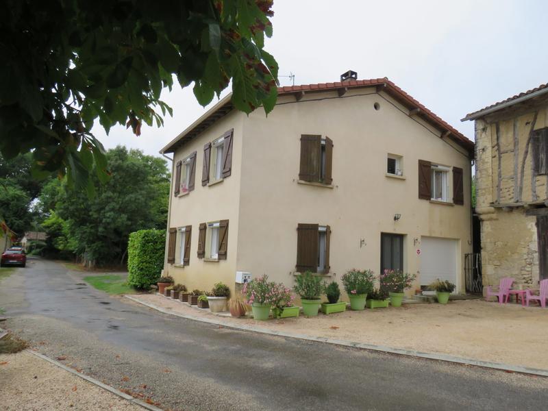 Maison traditionnelle - 110 m² - 7 pièces