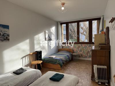 Appartement - 97 m² - 5 pièces