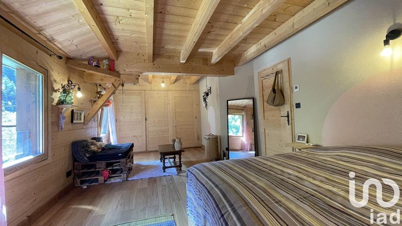 Maison - 547 m² - 8 pièces