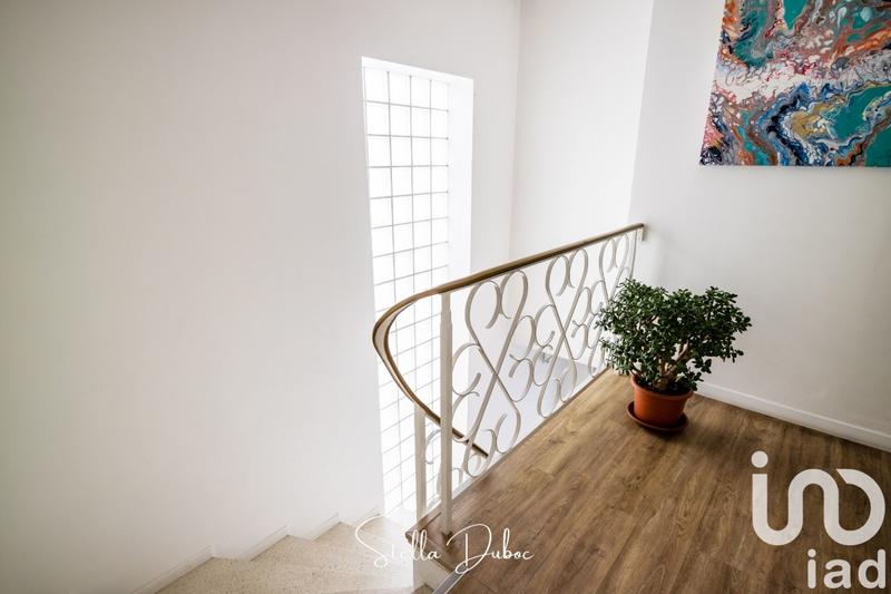 Maison - 282 m² - 9 pièces