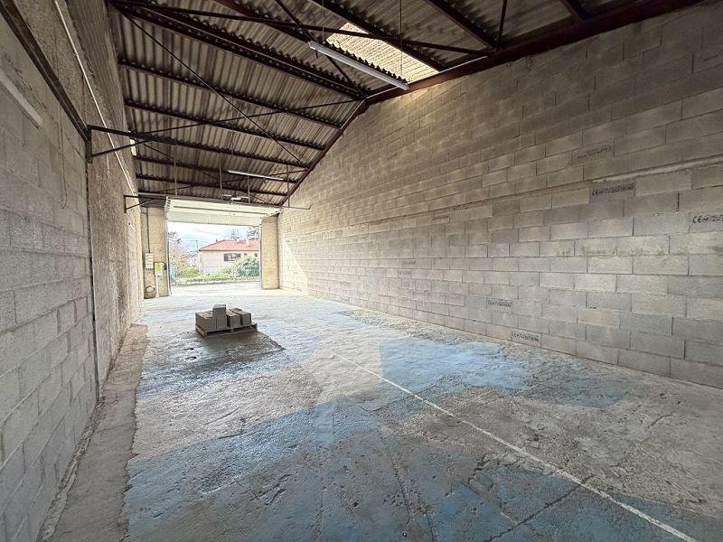 Local commercial - 90 m² - 1 pièce