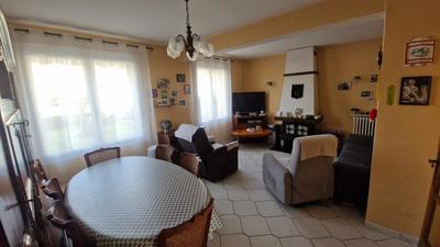 Maison - 85 m² - 5 pièces