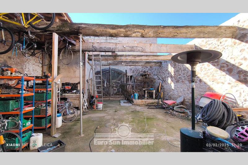 Maison - 240 m² - 6 pièces