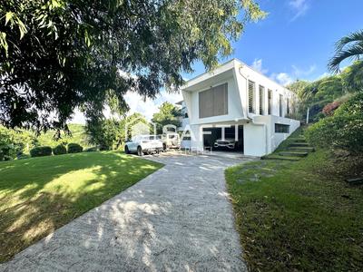 Maison - 125 m² - 4 pièces