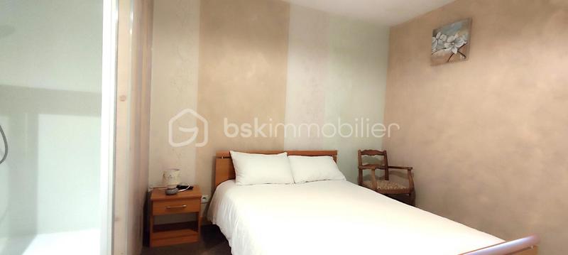 Propriété - 325 m² - 11 pièces