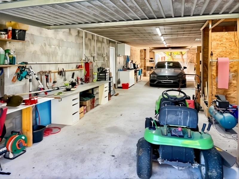 Maison - 322 m² - 11 pièces