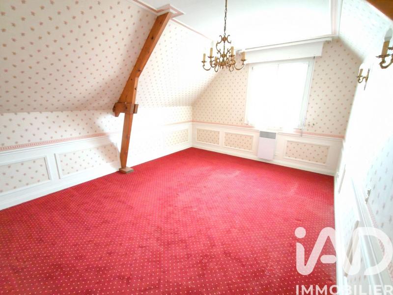 Maison - 300 m² - 12 pièces