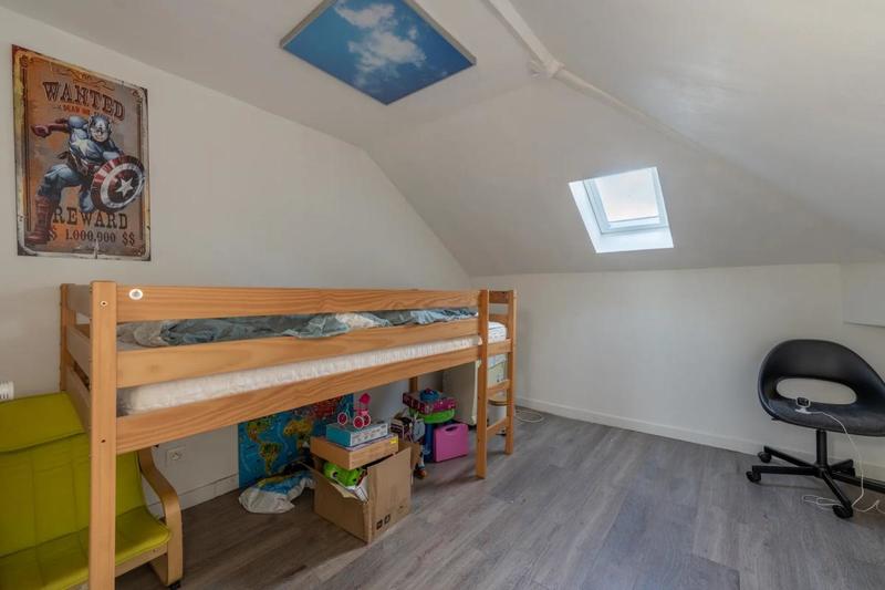 Maison - 85 m² - 5 pièces