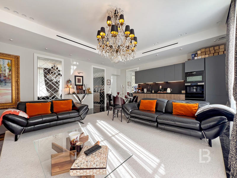 Appartement - 84 m² - 3 pièces