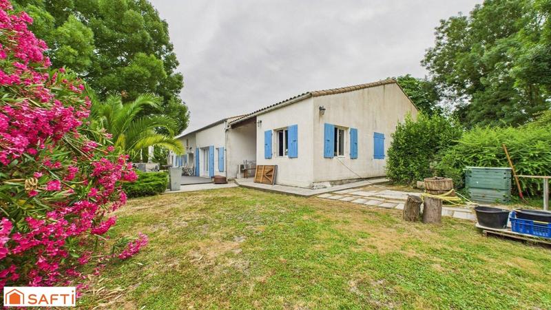 Villa - 284 m² - 9 pièces