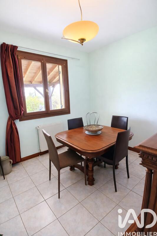 Maison - 96 m² - 7 pièces