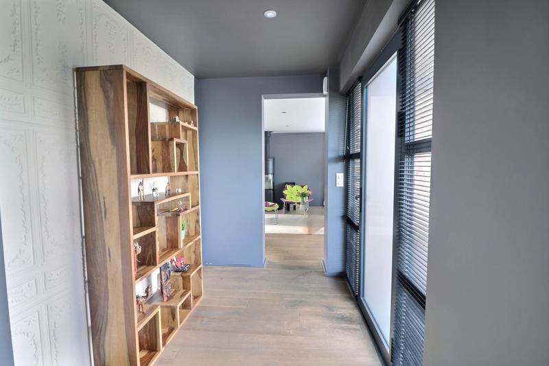 Maison - 295 m² - 12 pièces