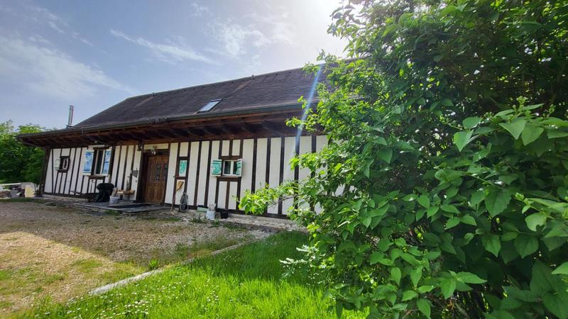 Maison - 348 m² - 8 pièces