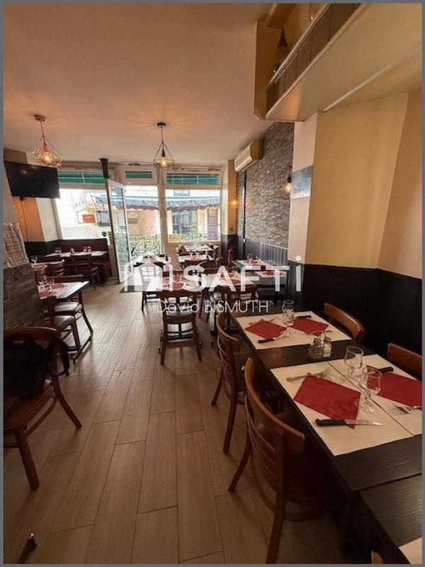 Local commercial - 80 m² - 3 pièces