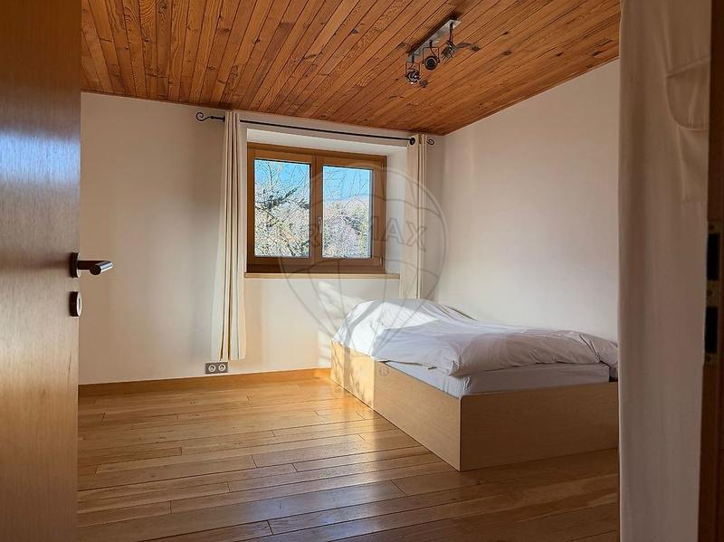 Château - 240 m² - 9 pièces