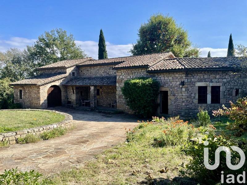 Maison - 193 m² - 7 pièces