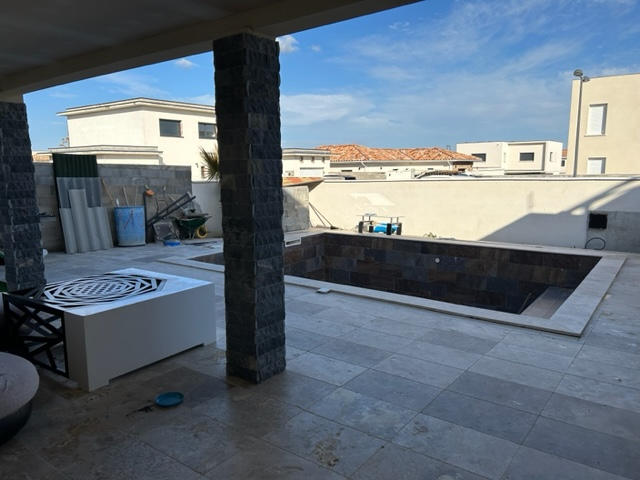 Villa - 145 m² - 8 pièces