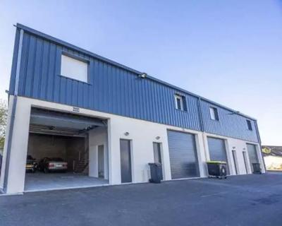 Local d'activités - 95 m²