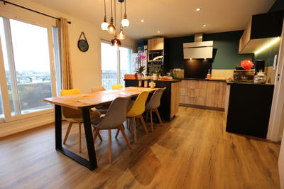 Appartement - 83 m² - 5 pièces