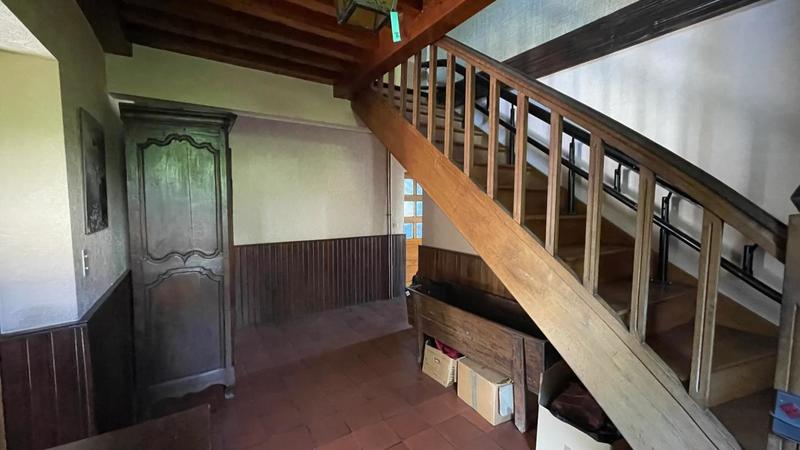 Maison - 251 m² - 13 pièces