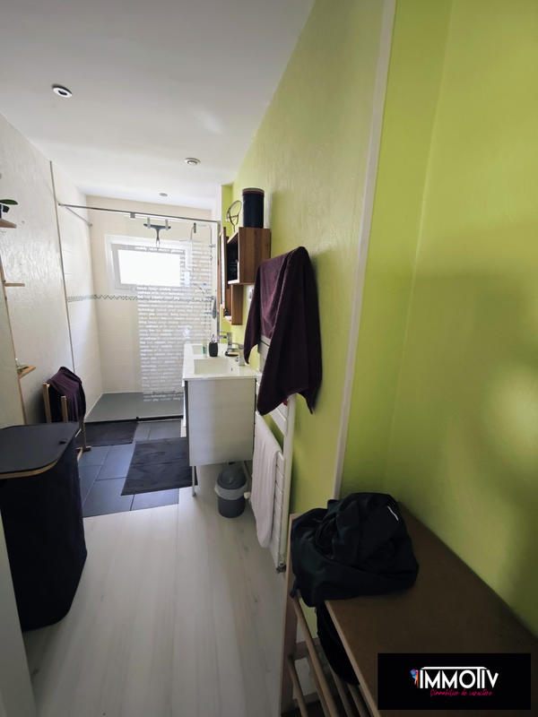 Maison - 176 m² - 8 pièces