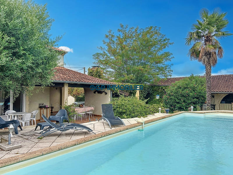 Maison traditionnelle - 134 m² - 5 pièces