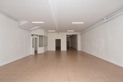 Local commercial - 192 m² - 4 pièces