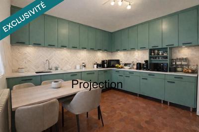 Maison - 158 m² - 6 pièces