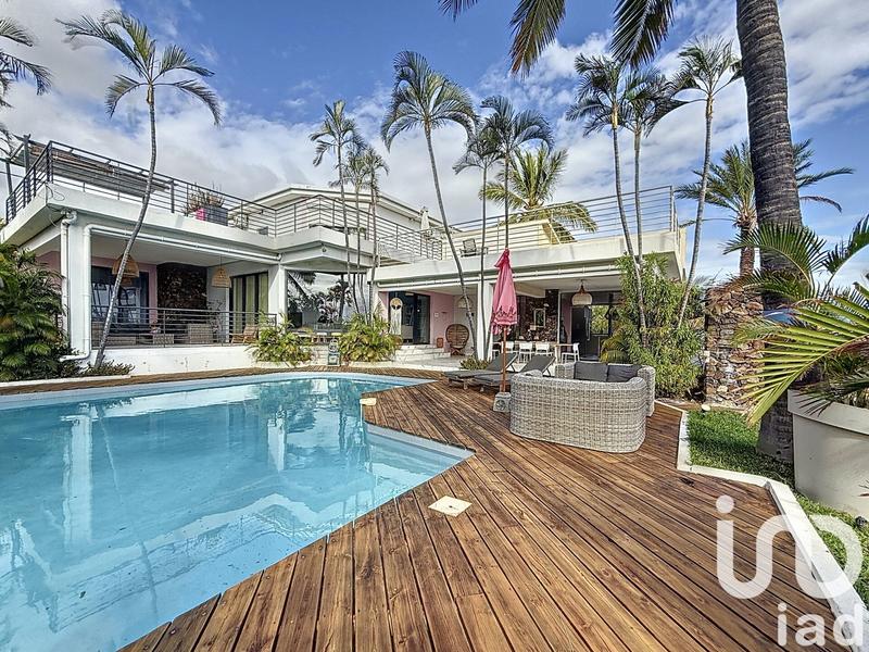 Maison - 470 m² - 14 pièces