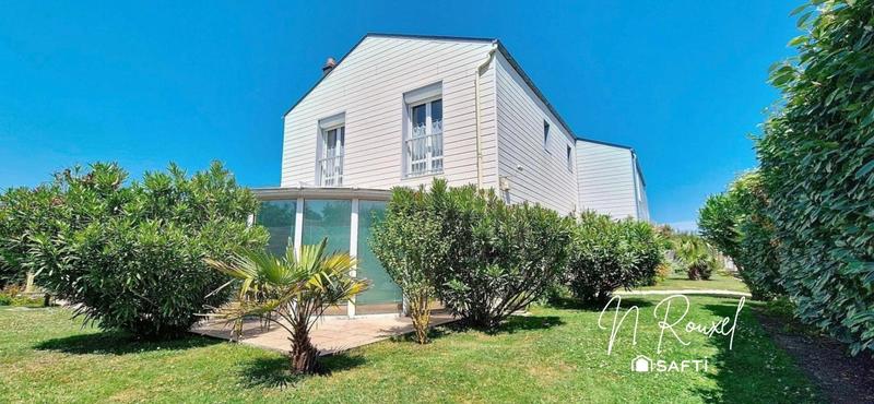 Maison - 240 m² - 7 pièces