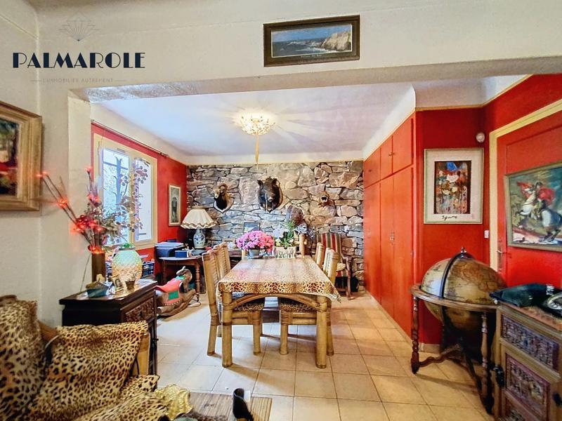 Villa - 169 m² - 6 pièces