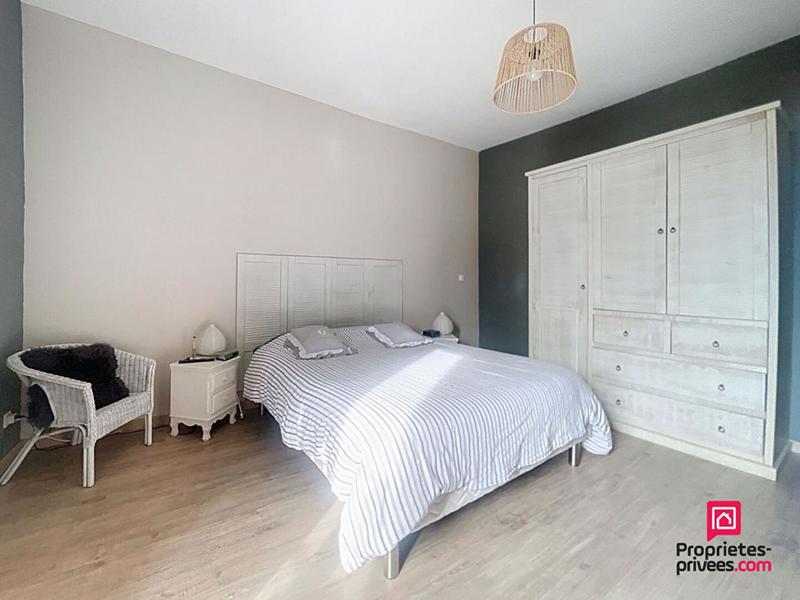 Maison - 185 m² - 7 pièces