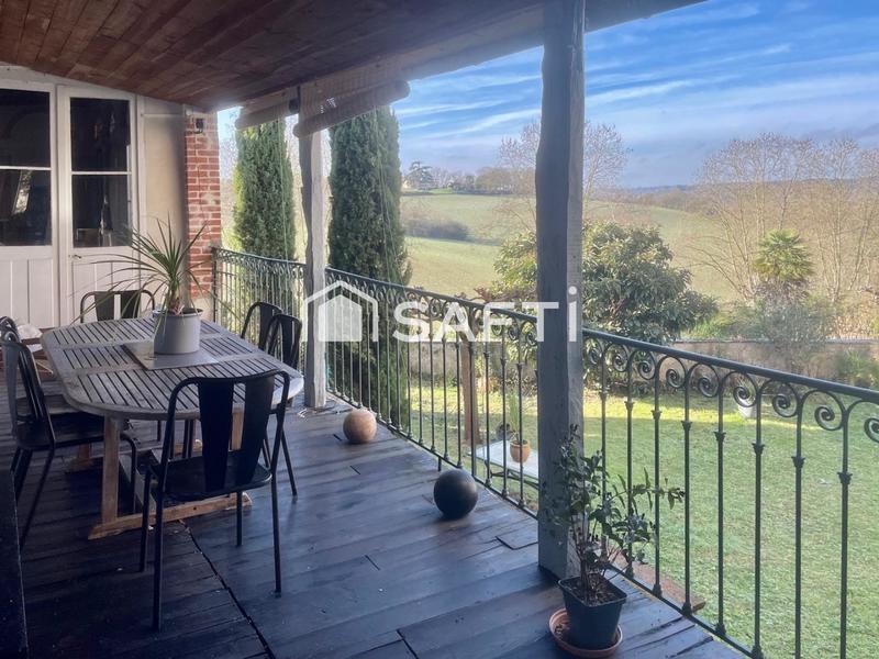 Maison - 500 m² - 9 pièces