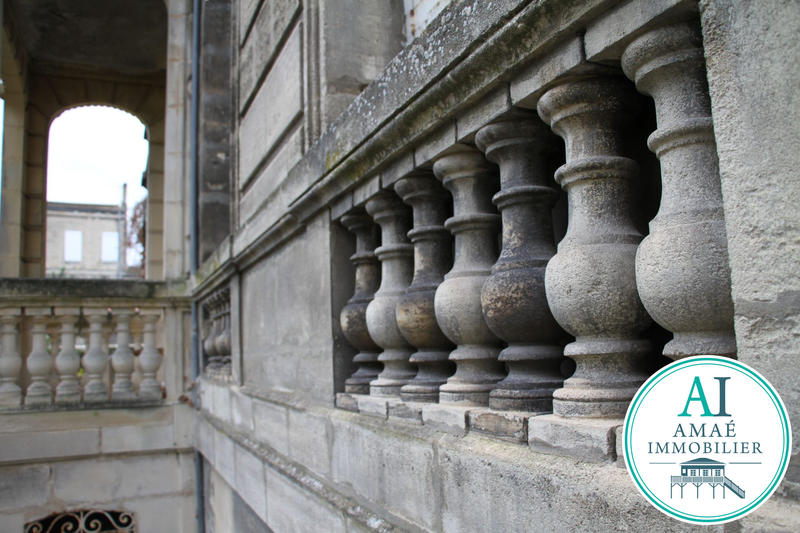 Maison - 450 m² - 22 pièces