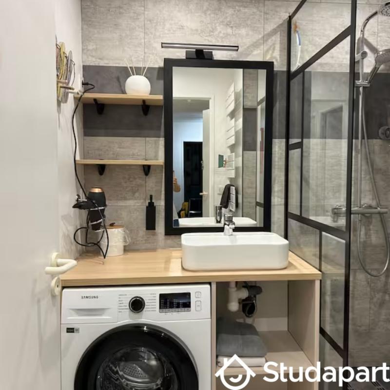 Chambre - 12 m² - 1 pièce