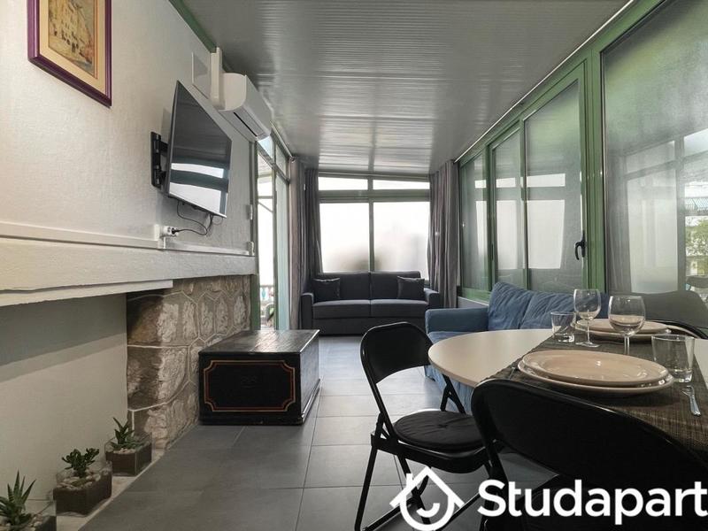 Chambre - 12 m² - 1 pièce