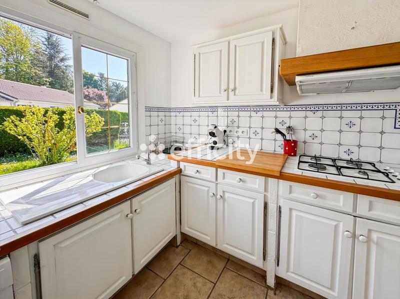 Maison - 93 m² - 4 pièces