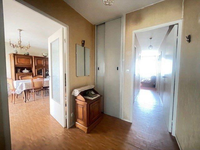 Appartement - 85 m² - 6 pièces