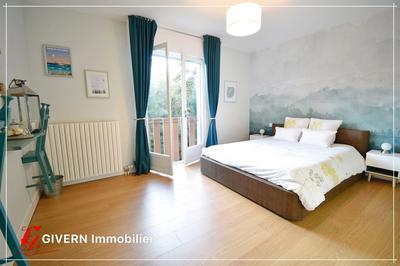 Maison - 197 m² - 7 pièces