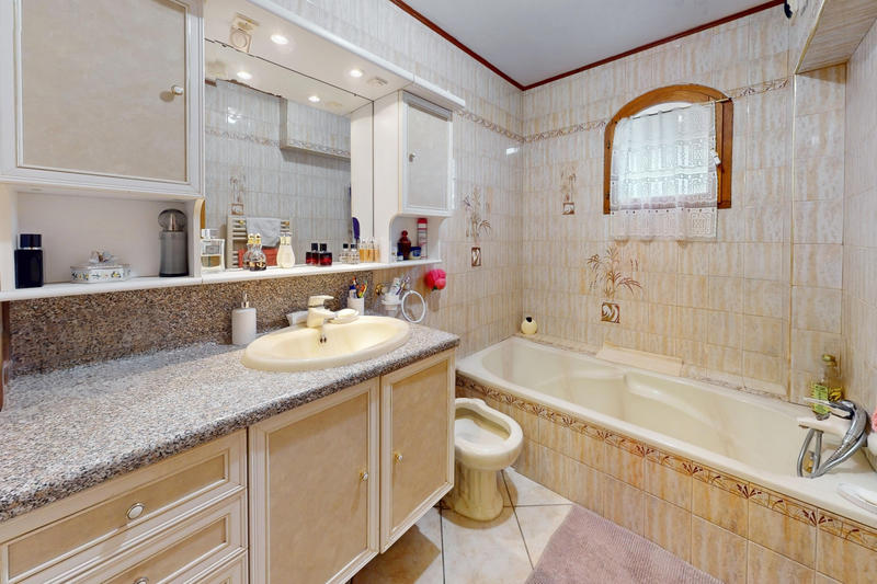 Maison - 190 m² - 5 pièces